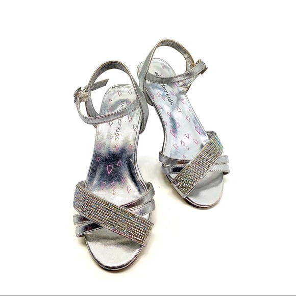 Other - WONDERKIDS Girls Silver Bling Sandals